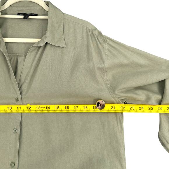 Banana Republic Light Green Long Sleeve Collared Button Down Shirt Medium - Picture 5 of 6